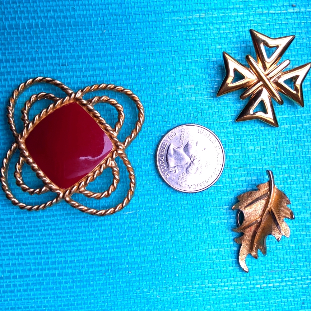 3 VINTAGE Pins Monet, Napier & BSK